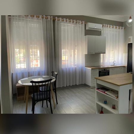 New New Bazaar Lejlighed Tirana Eksteriør billede